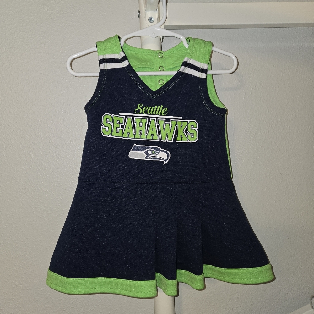 NFL Team Apparel Green and Navy Outfit